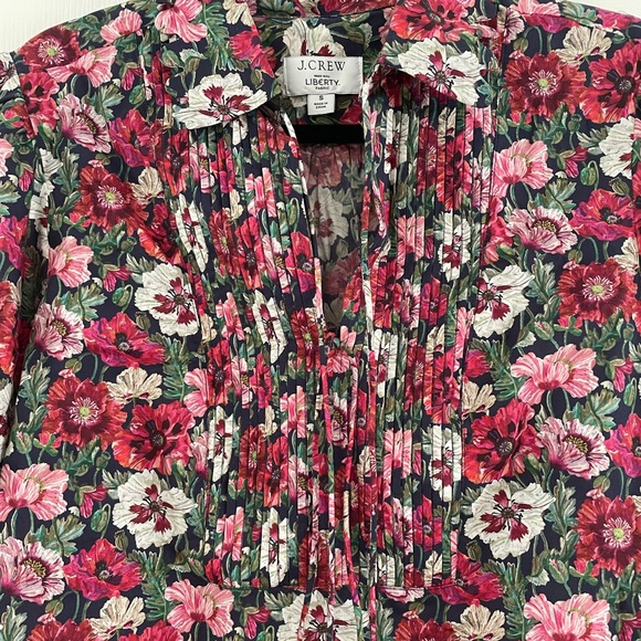 NBW! Jcrew Scalloped Sleeve Top in Liberty Poppy Amelie Floral - Picture 3 of 4